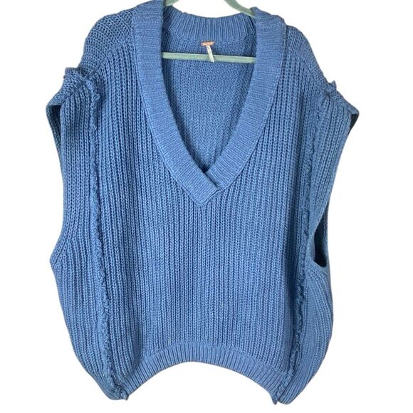 Free People Clyde Slate Blue Chunky Knit Boho V-Neck Sweater Vest Layering XS - Picture 1 of 6